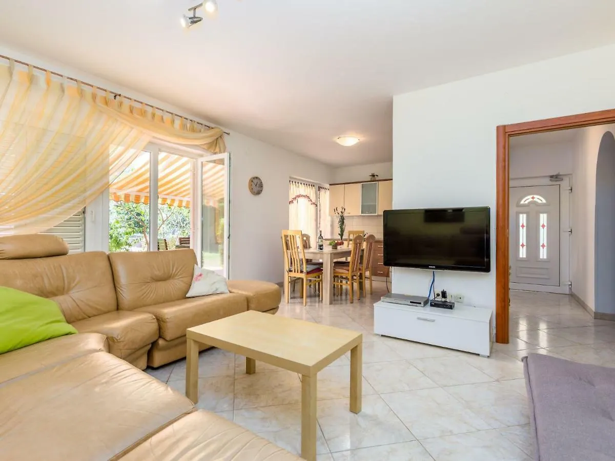 Apartment Silva By Interhome Peroj